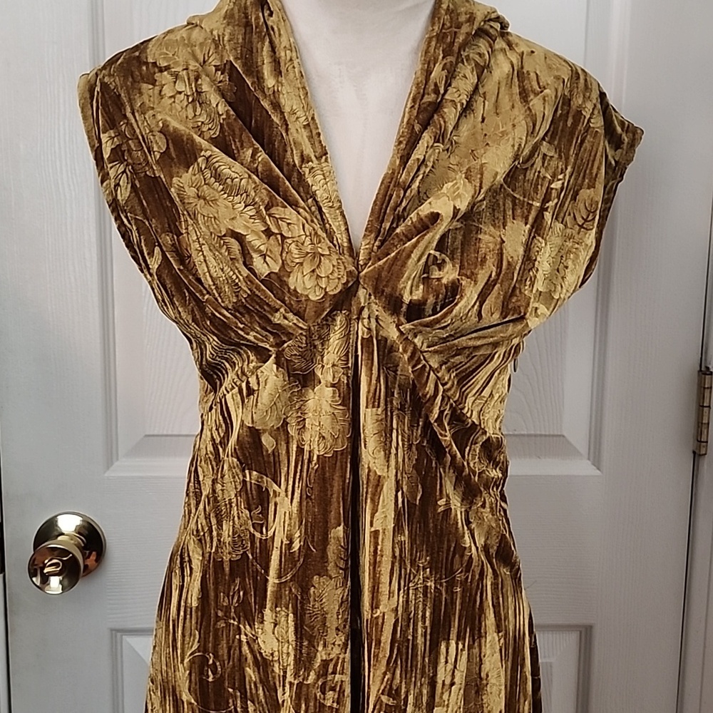 Unique Vintage Chartruese Floral Velvet Dress - Picture 3 of 6
